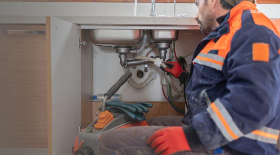 Commercial Slab Leak Plumbing in Smoot, WY